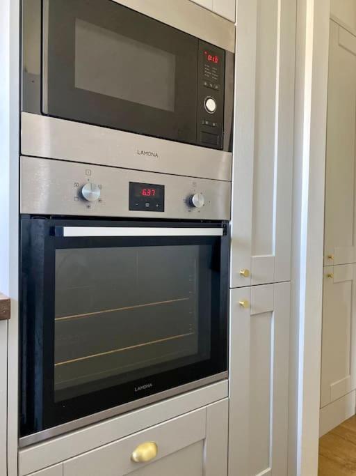 3 Bedroom Well Connected Family Home Free Parking Edinburgh Exterior photo